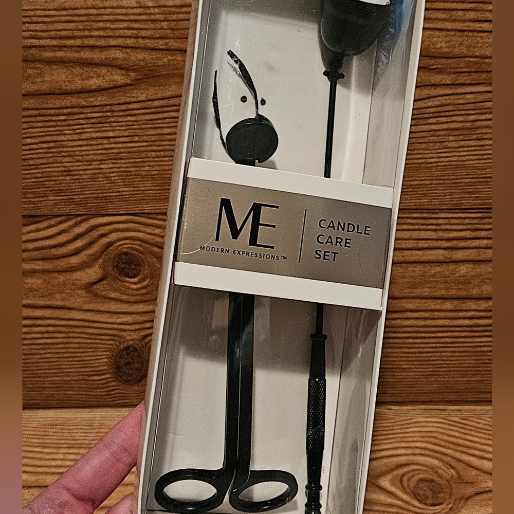 Modern Expressions Candle Care Set, Wick Trimmer & Snuffer - Picture 4 of 4
